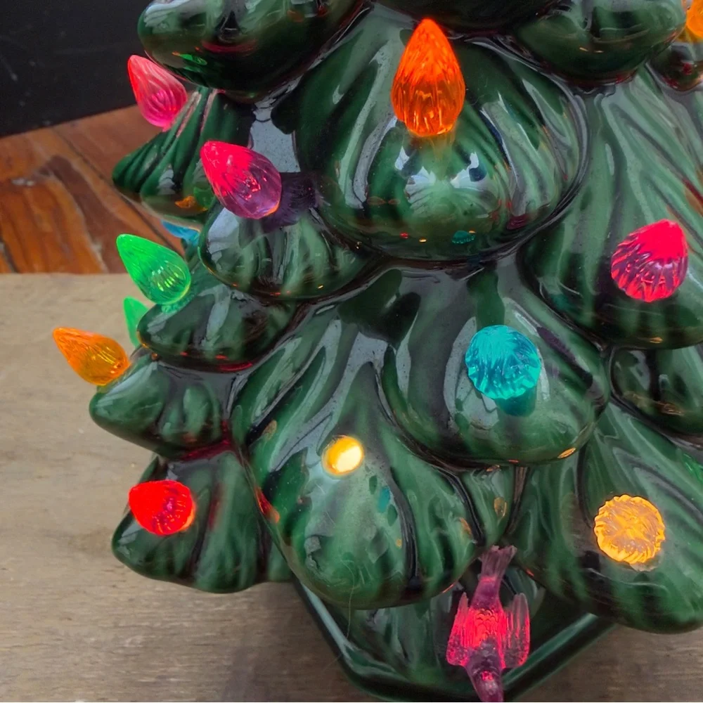 Vintage Holland Mold Christmas tree w dove lights 12”
